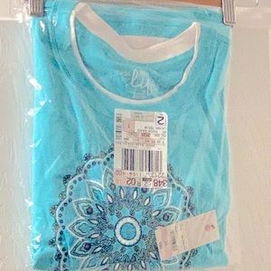 Teal long sleeve scoop neck with mandala design